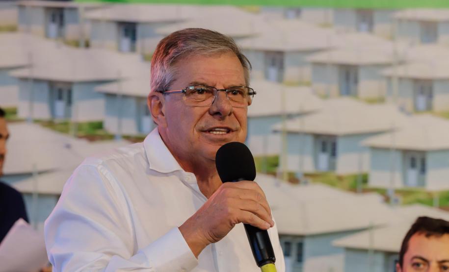 532 famílias de Cafelândia e Nova Aurora recebem as chaves da casa própria