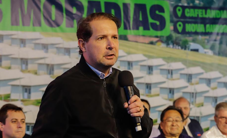 532 famílias de Cafelândia e Nova Aurora recebem as chaves da casa própria