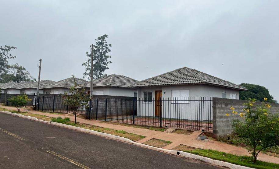 Com apoio do Casa Fácil, novo residencial é entregue e beneficia 30 famílias de Paranavaí