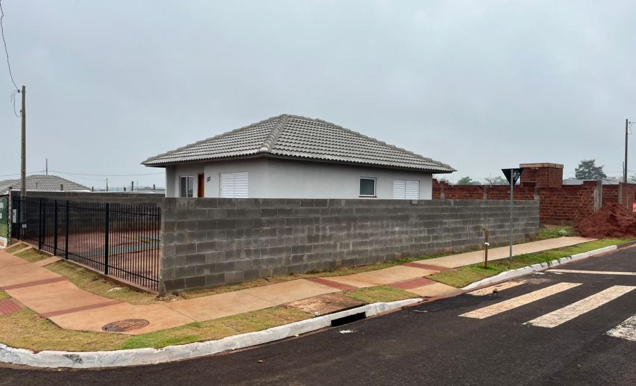 Com apoio do Casa Fácil, novo residencial é entregue e beneficia 30 famílias de Paranavaí