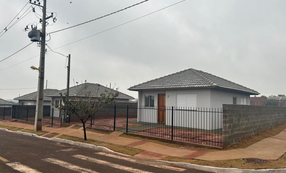 Com apoio do Casa Fácil, novo residencial é entregue e beneficia 30 famílias de Paranavaí