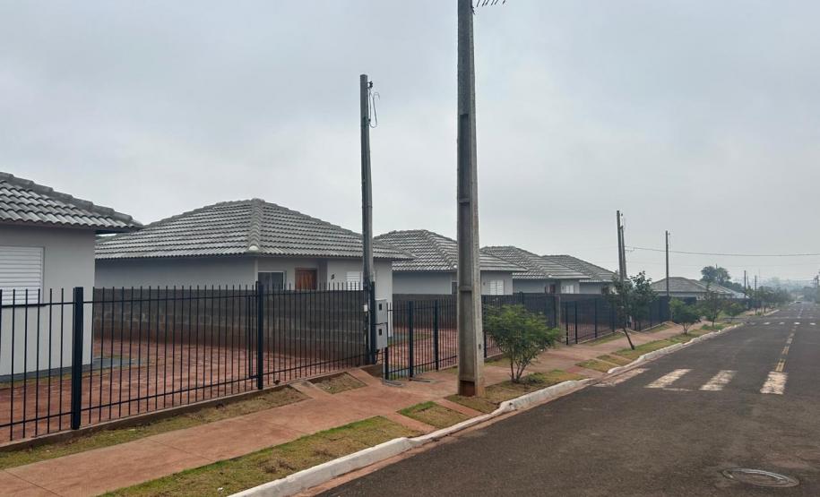 Com apoio do Casa Fácil, novo residencial é entregue e beneficia 30 famílias de Paranavaí