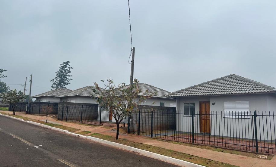 Com apoio do Casa Fácil, novo residencial é entregue e beneficia 30 famílias de Paranavaí