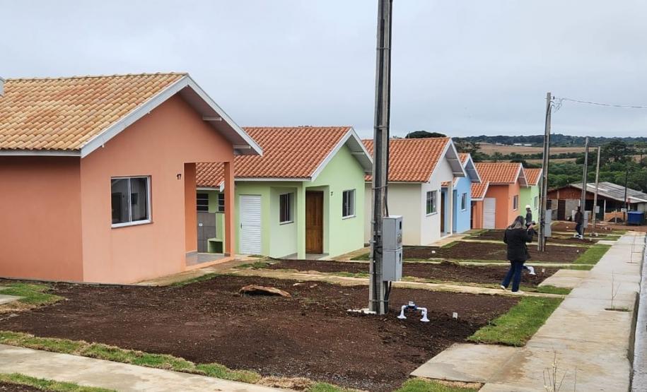 Em Coronel Domingos Soares, 29 famílias recebem moradias financiadas pela Cohapar