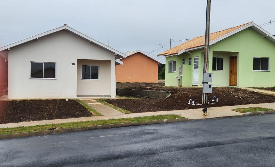 Em Coronel Domingos Soares, 29 famílias recebem moradias financiadas pela Cohapar