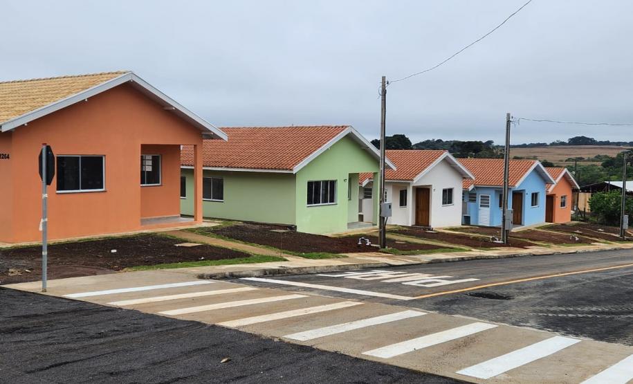 Em Coronel Domingos Soares, 29 famílias recebem moradias financiadas pela Cohapar