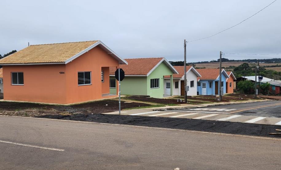 Em Coronel Domingos Soares, 29 famílias recebem moradias financiadas pela Cohapar