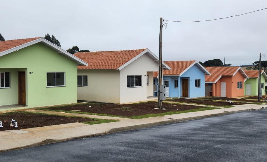 Em Coronel Domingos Soares, 29 famílias recebem moradias financiadas pela Cohapar