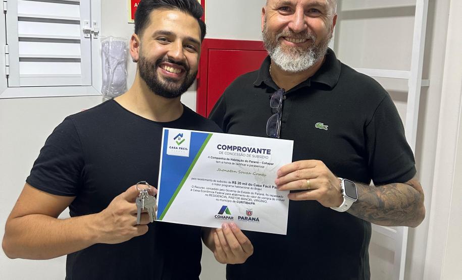 Cohapar entrega empreendimento com 24 apartamentos na capital