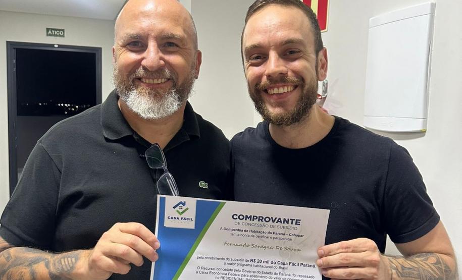 Cohapar entrega empreendimento com 24 apartamentos na capital