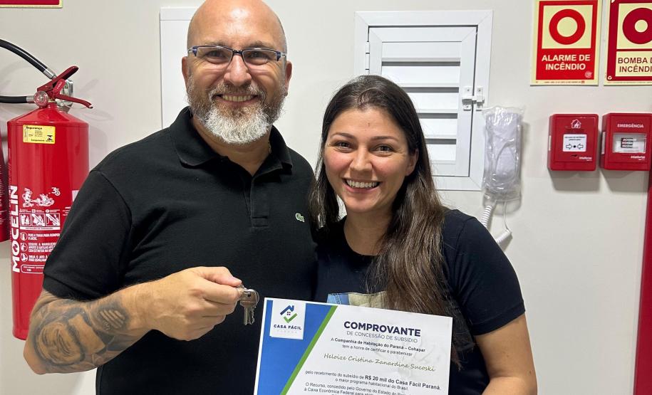 Cohapar entrega empreendimento com 24 apartamentos na capital