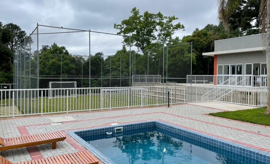 Cohapar entrega residencial com 184 casas e apartamentos em Curitiba