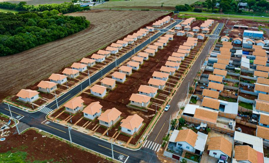 Com recursos do Estado, 71 famílias conquistam casas próprias em Jardim Alegre