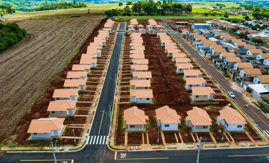 Com recursos do Estado, 71 famílias conquistam casas próprias em Jardim Alegre