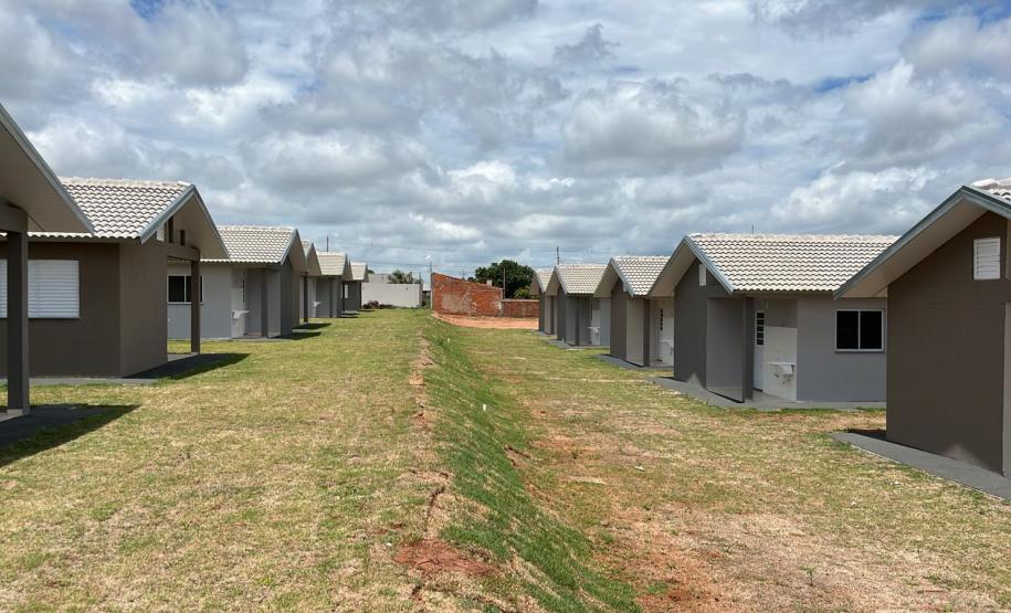 62 famílias de Loanda recebem as chaves da casa própria com ajuda do Governo do Estado