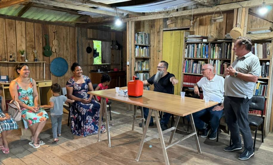 Cohapar entrega moradias para famílias quilombolas de Guaraqueçaba