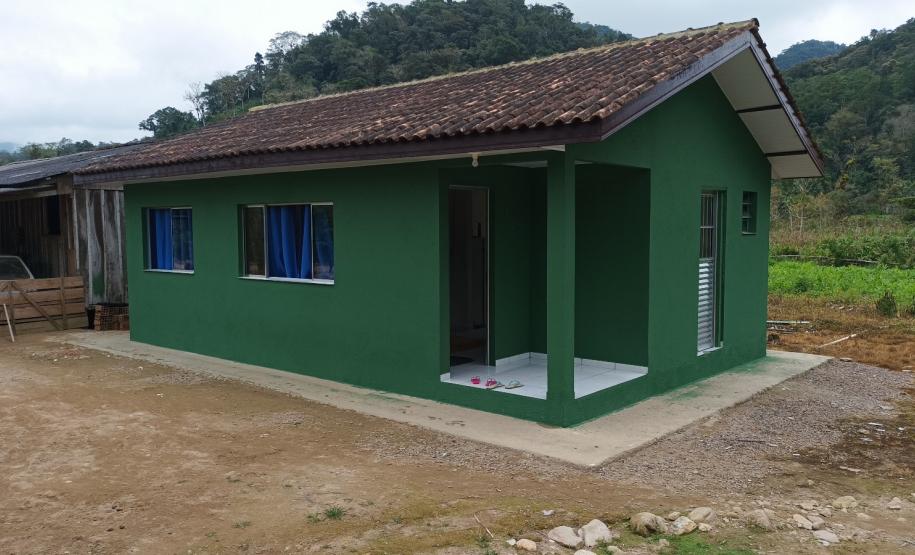 Cohapar entrega moradias para famílias quilombolas de Guaraqueçaba