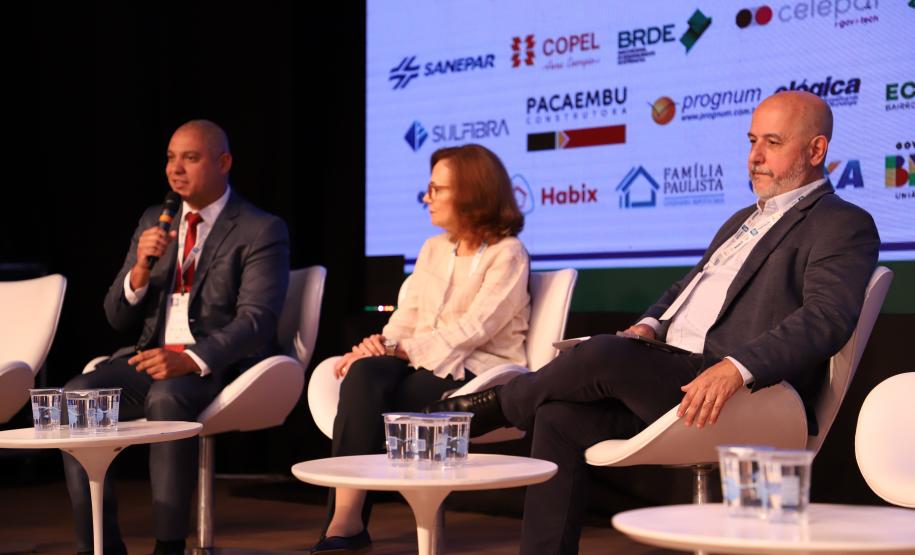 Painéis debatem programas, parcerias e fontes de financiamento para habitação
