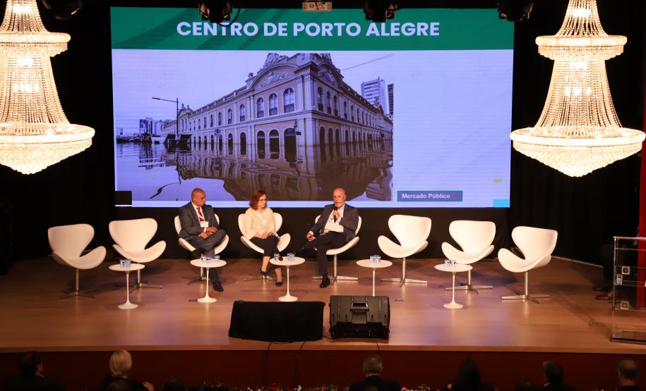 Painéis debatem programas, parcerias e fontes de financiamento para habitação