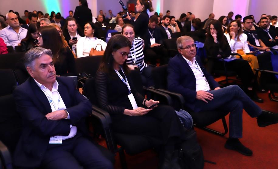 Painéis debatem programas, parcerias e fontes de financiamento para habitação