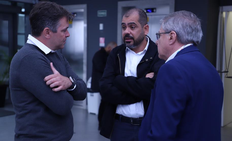 Painéis debatem programas, parcerias e fontes de financiamento para habitação