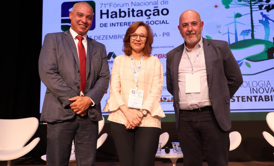 Painéis debatem programas, parcerias e fontes de financiamento para habitação
