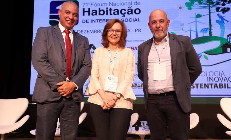 Painéis debatem programas, parcerias e fontes de financiamento para habitação