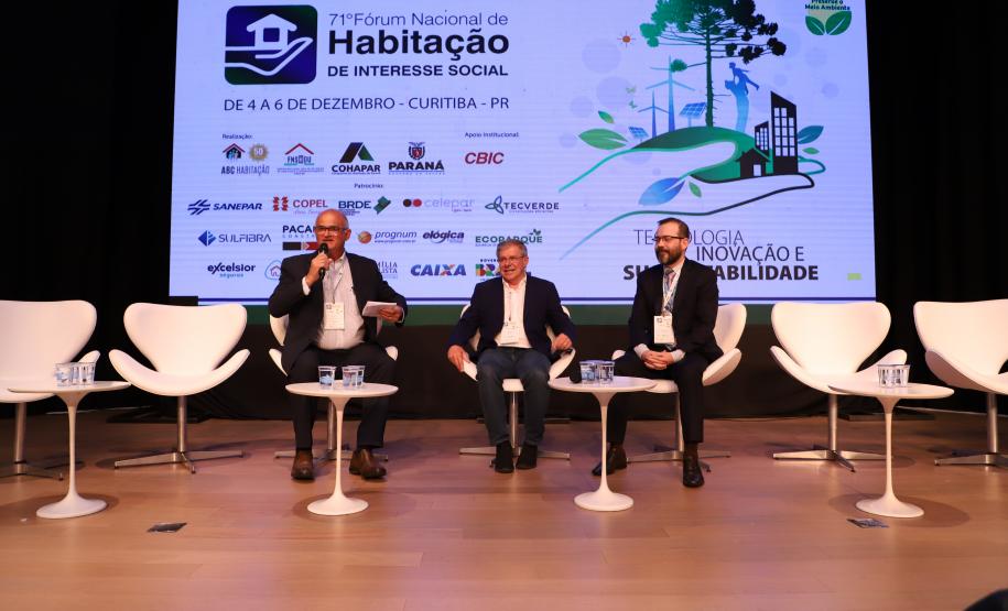 Painéis debatem programas, parcerias e fontes de financiamento para habitação