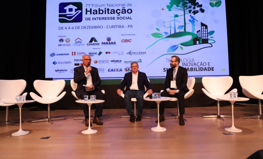 Painéis debatem programas, parcerias e fontes de financiamento para habitação