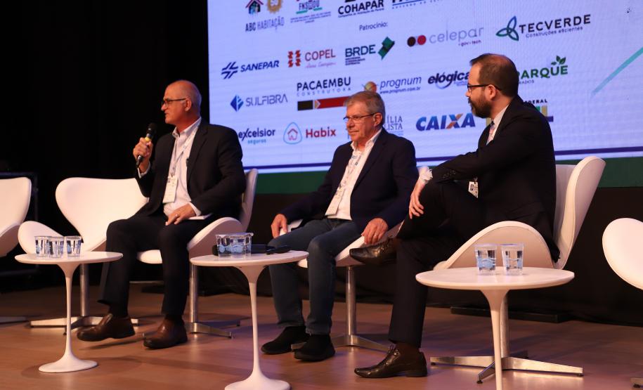 Painéis debatem programas, parcerias e fontes de financiamento para habitação