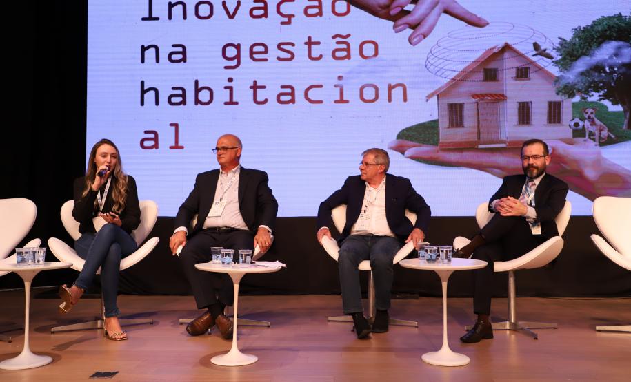 Painéis debatem programas, parcerias e fontes de financiamento para habitação