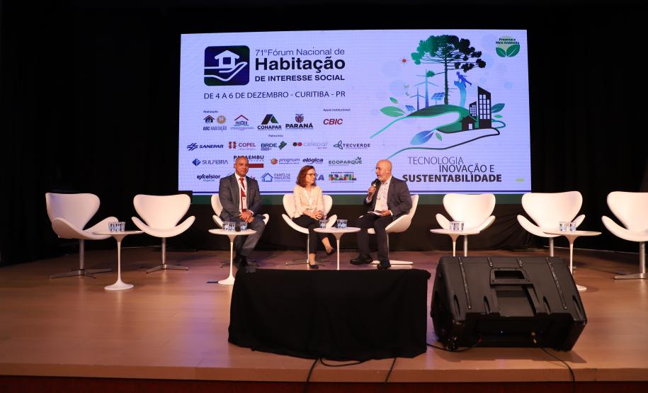 Painéis debatem programas, parcerias e fontes de financiamento para habitação