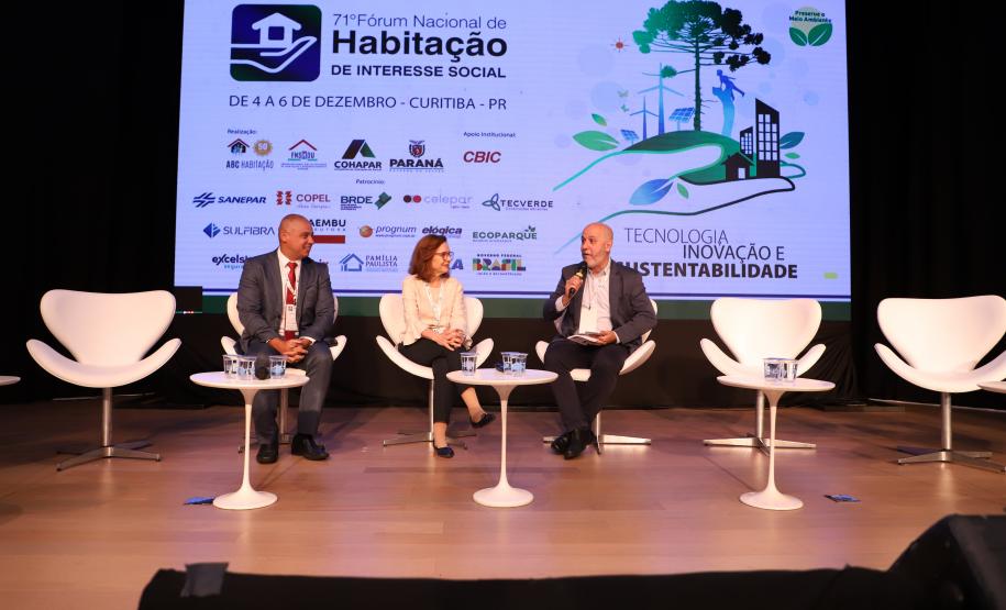 Painéis debatem programas, parcerias e fontes de financiamento para habitação