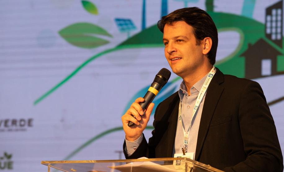 R$ 1,7 bilhão: Paraná firma convênio com BID e Caixa para novas fases do Casa Fácil