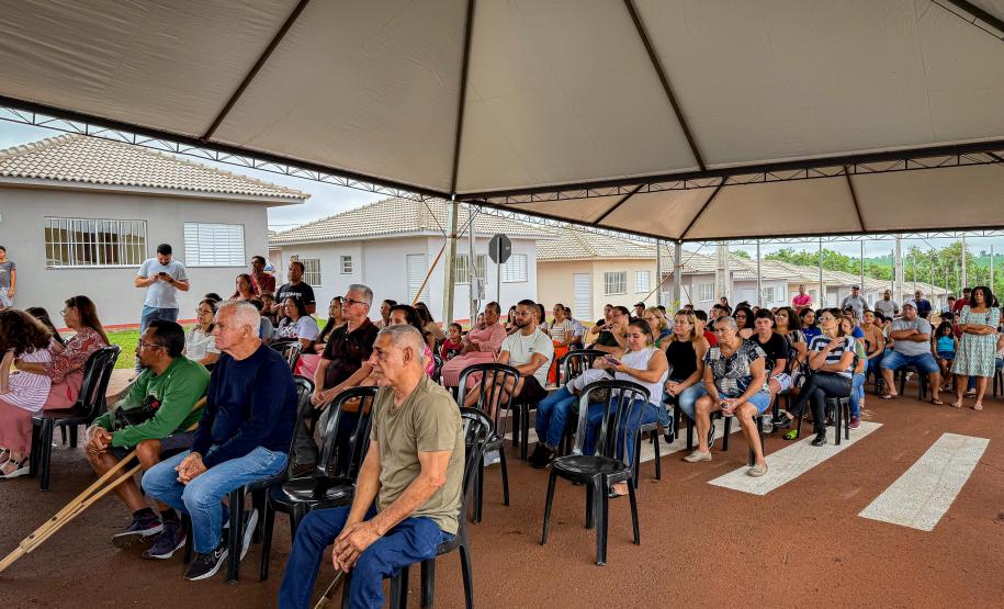 Em Jussara e Santa Cruz do Monte Castelo, 89 famílias comemoraram as festas de fim de ano em suas moradias próprias