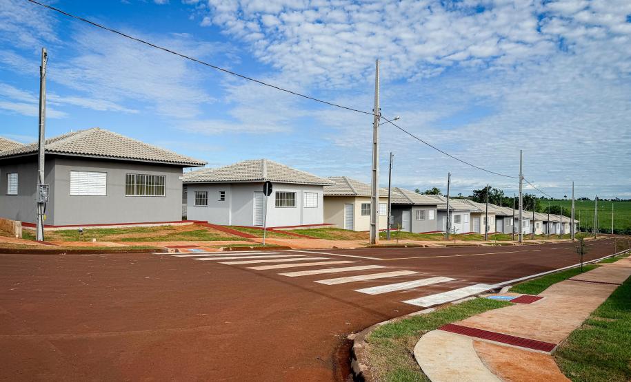 Em Jussara e Santa Cruz do Monte Castelo, 89 famílias comemoraram as festas de fim de ano em suas moradias próprias