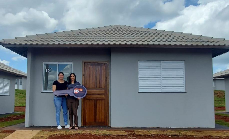 Em Jussara e Santa Cruz do Monte Castelo, 89 famílias comemoraram as festas de fim de ano em suas moradias próprias