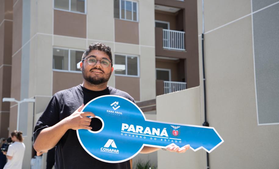Com recursos do Casa Fácil, Cohapar entrega novo empreendimento com 96 apartamentos em Pinhais