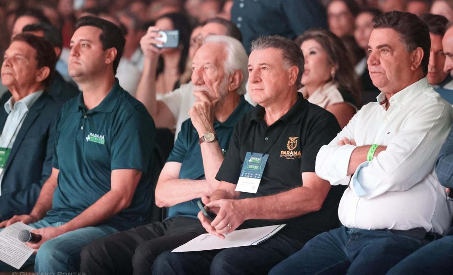 Governador destaca parceria com municípios na abertura do Paraná Mais Cidades