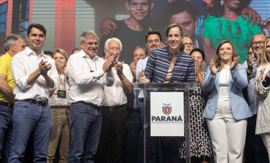 Paraná vai investir mais de R$ 1 bilhão para a construção de 6 mil casas a famílias vulneráveis