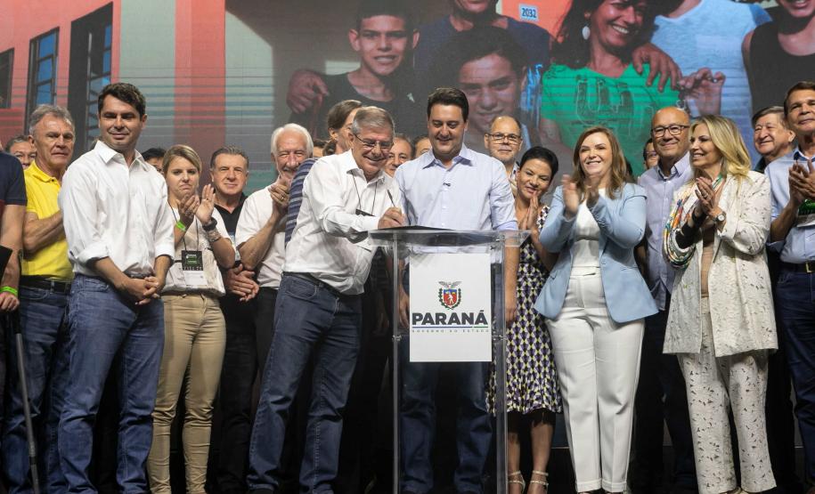 Paraná vai investir mais de R$ 1 bilhão para a construção de 6 mil casas a famílias vulneráveis