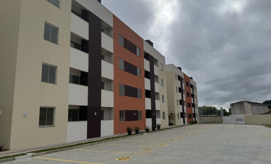 96 famílias de Araucária conquistam imóveis próprio com ajuda do Casa Fácil Paraná