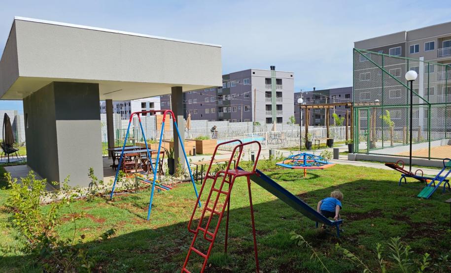 Com mais de R$ 2,4 milhões em recursos estaduais, residencial beneficia 200 famílias em Cascavel