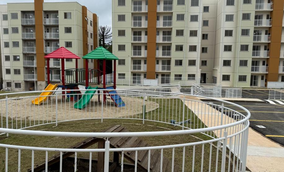 Recursos estaduais ajudam 144 famílias de Almirante Tamandaré a conquistarem a moradia própria