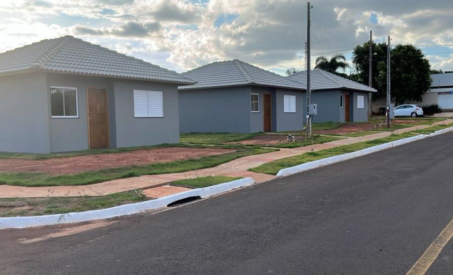 Com recursos do Casa Fácil Paraná, 34 famílias de Loanda realizam o sonho da moradia própria