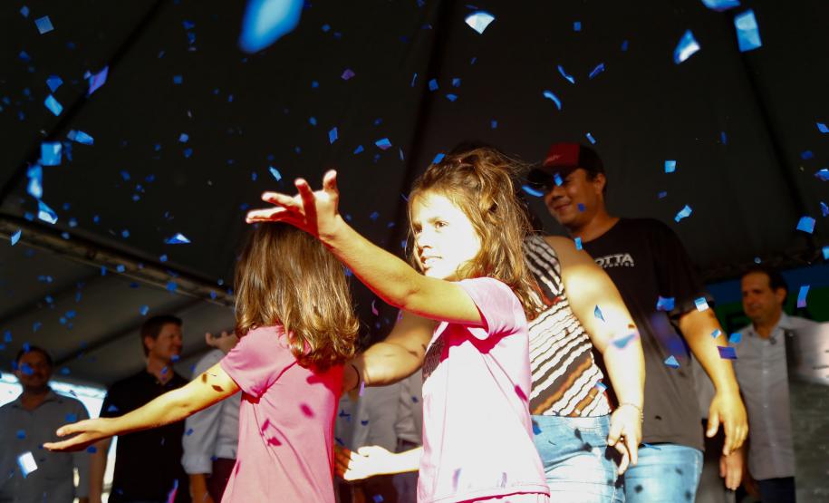 Governador inaugura bairro planejado com 371 casas em Assis Chateubriand