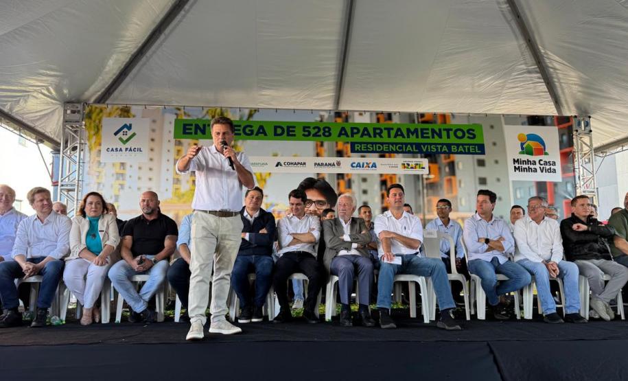 Sonho realizado: governador entrega residencial com 528 apartamentos em Guarapuava