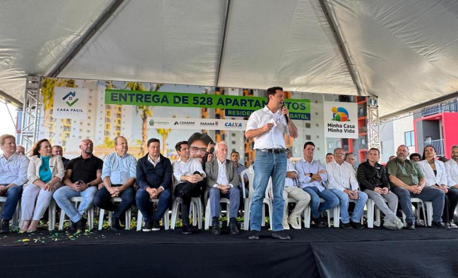 Sonho realizado: governador entrega residencial com 528 apartamentos em Guarapuava