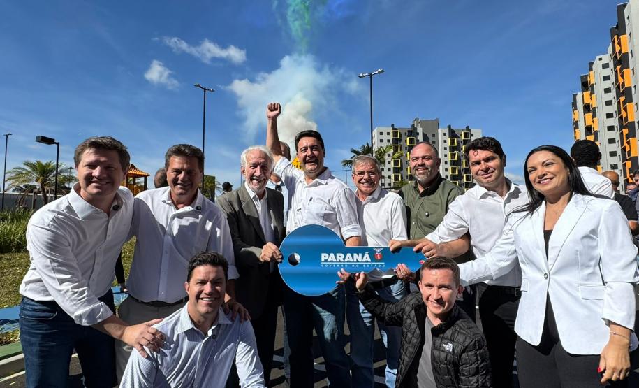 Sonho realizado: governador entrega residencial com 528 apartamentos em Guarapuava