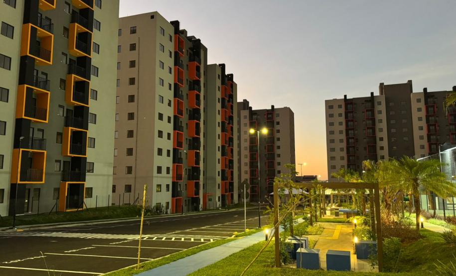 Sonho realizado: governador entrega residencial com 528 apartamentos em Guarapuava